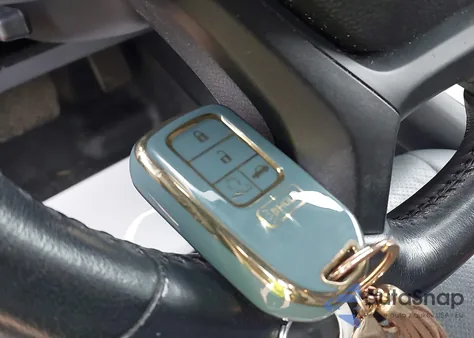 2019 Honda Pilot Elite z USA, uszkodzony, nr VIN 5FNYF6H09KB047976